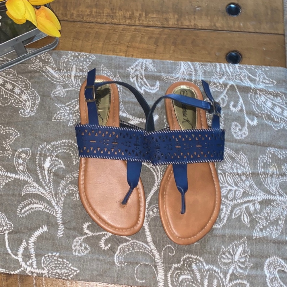 Victoria K - Sandals - Size 7
